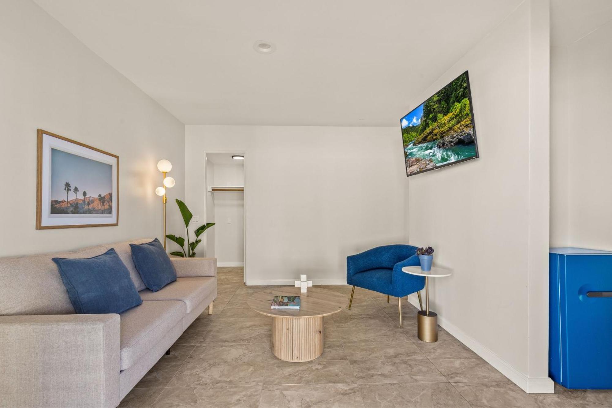 Casa Oliver Hotel & Resort - A Men'S Clothing Optional Resort In Palm Springs Exteriör bild