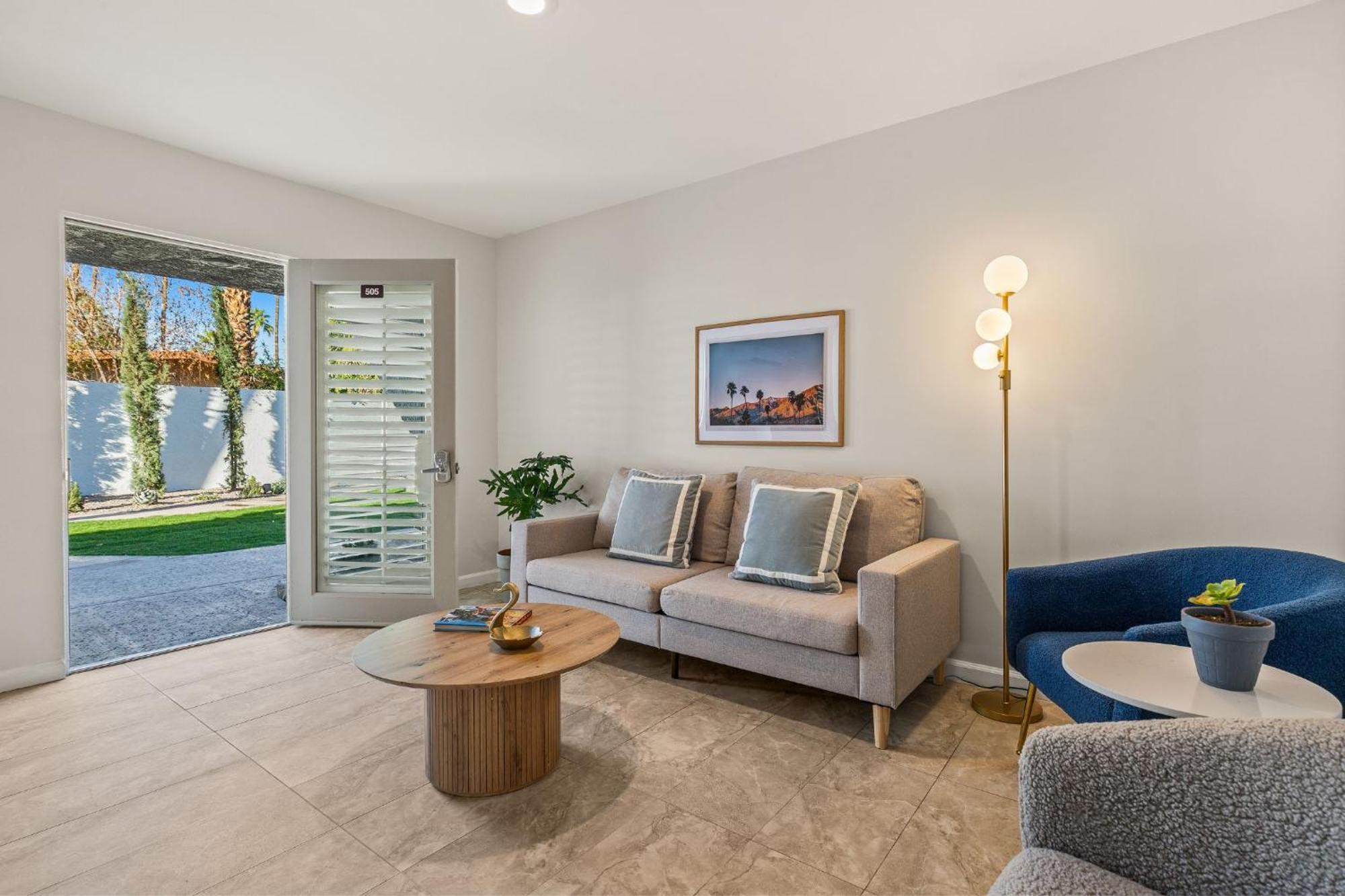 Casa Oliver Hotel & Resort - A Men'S Clothing Optional Resort In Palm Springs Exteriör bild