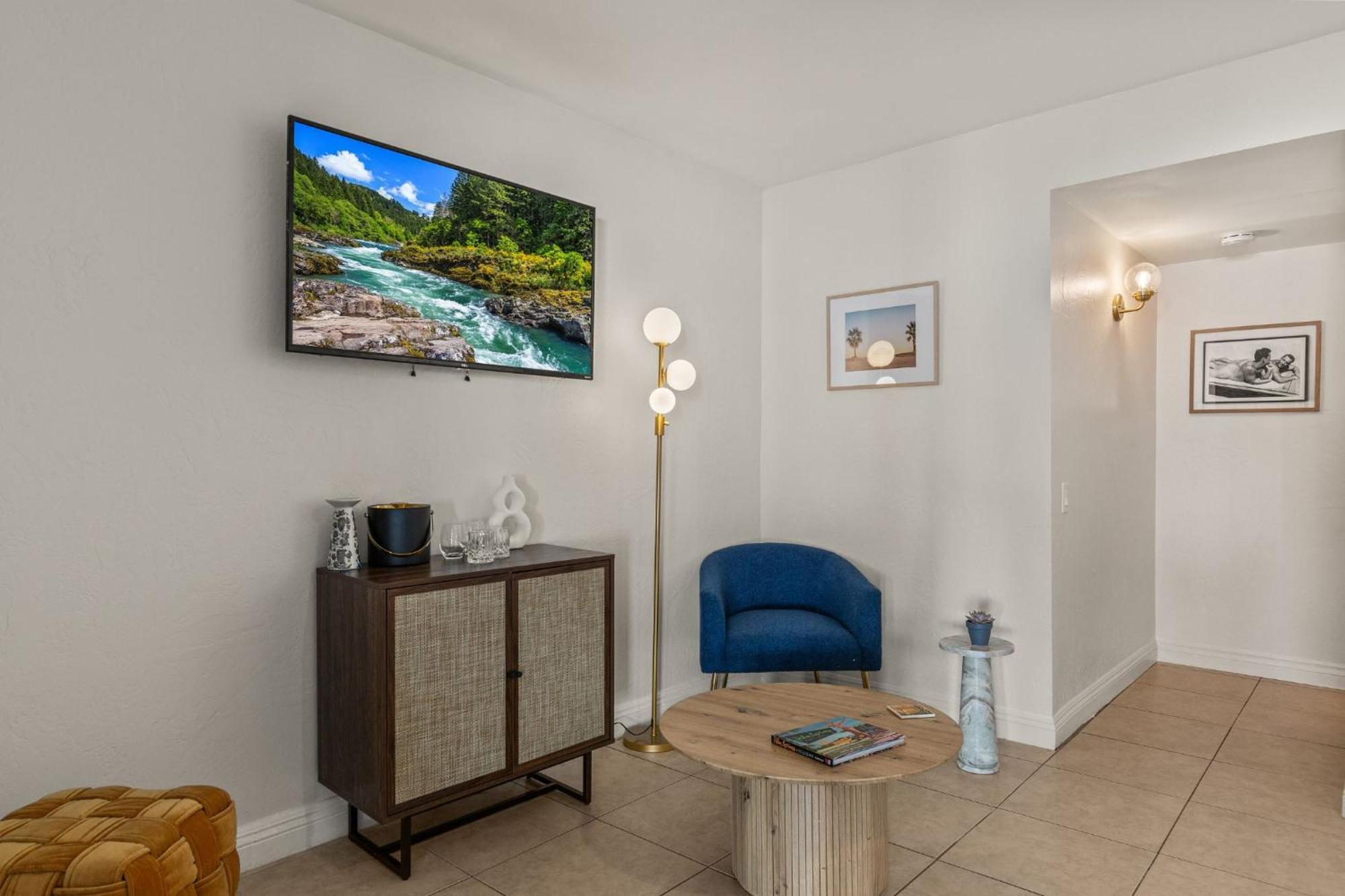 Casa Oliver Hotel & Resort - A Men'S Clothing Optional Resort In Palm Springs Exteriör bild