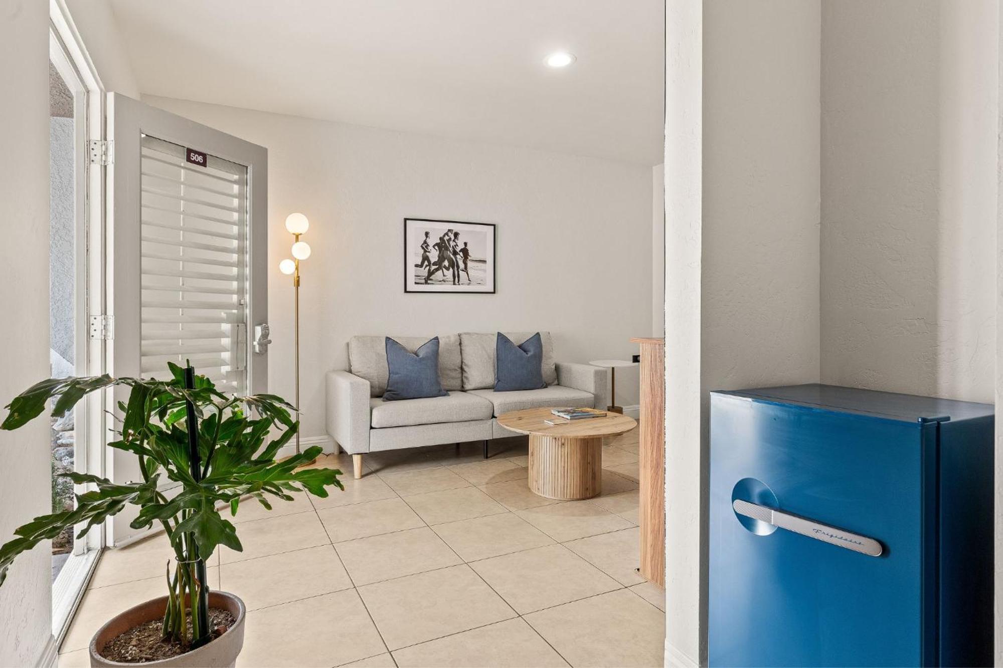 Casa Oliver Hotel & Resort - A Men'S Clothing Optional Resort In Palm Springs Exteriör bild