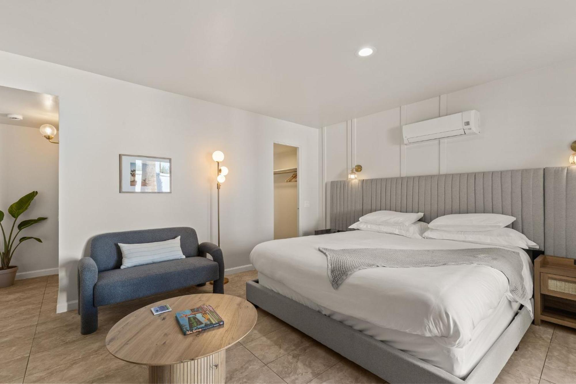 Casa Oliver Hotel & Resort - A Men'S Clothing Optional Resort In Palm Springs Exteriör bild