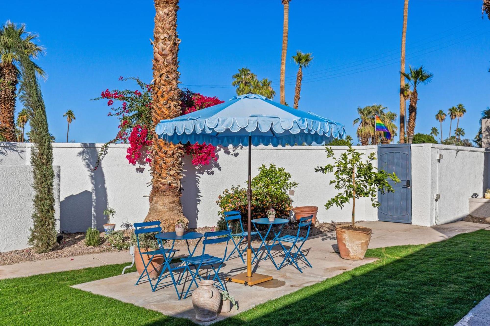 Casa Oliver Hotel & Resort - A Men'S Clothing Optional Resort In Palm Springs Exteriör bild