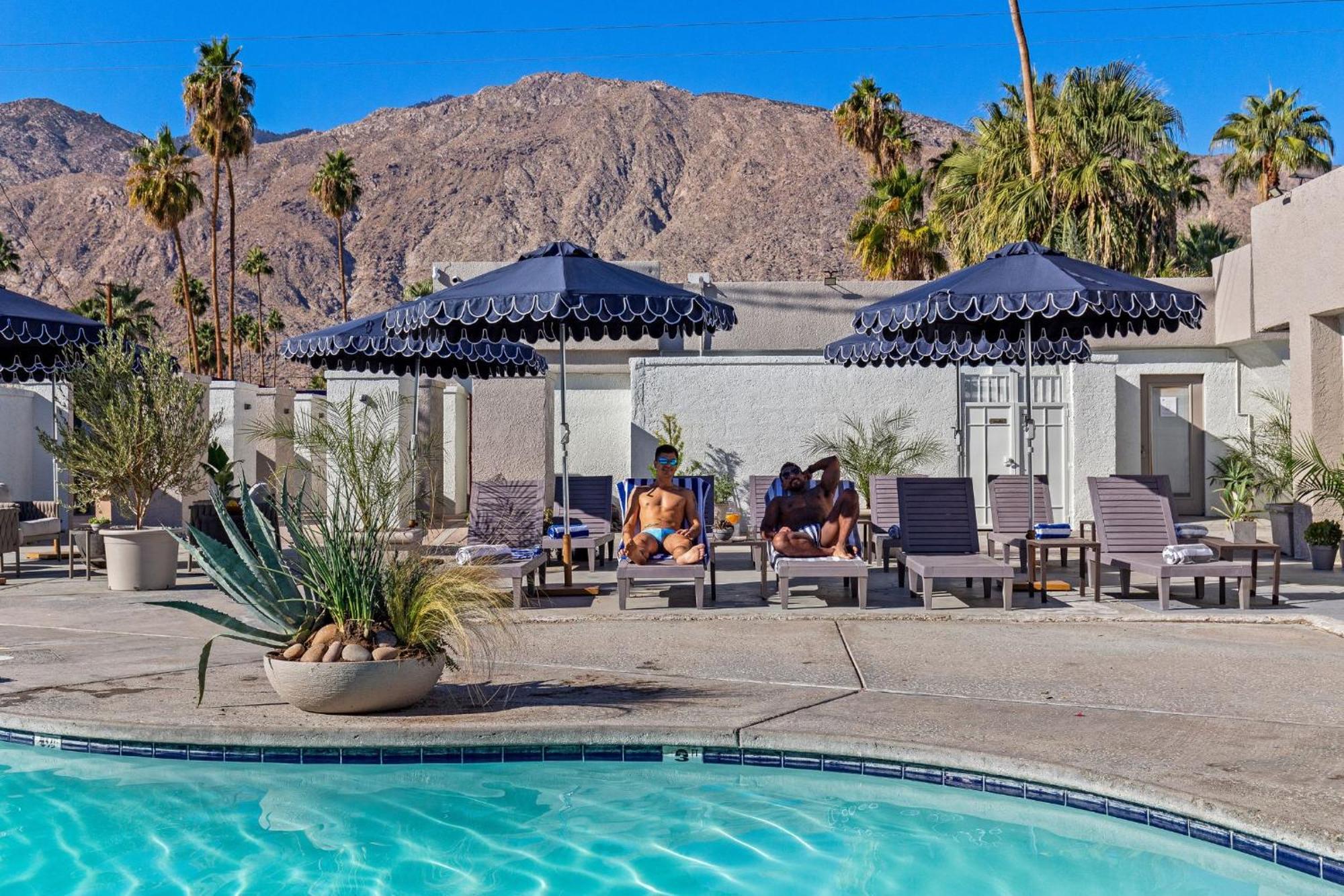 Casa Oliver Hotel & Resort - A Men'S Clothing Optional Resort In Palm Springs Exteriör bild