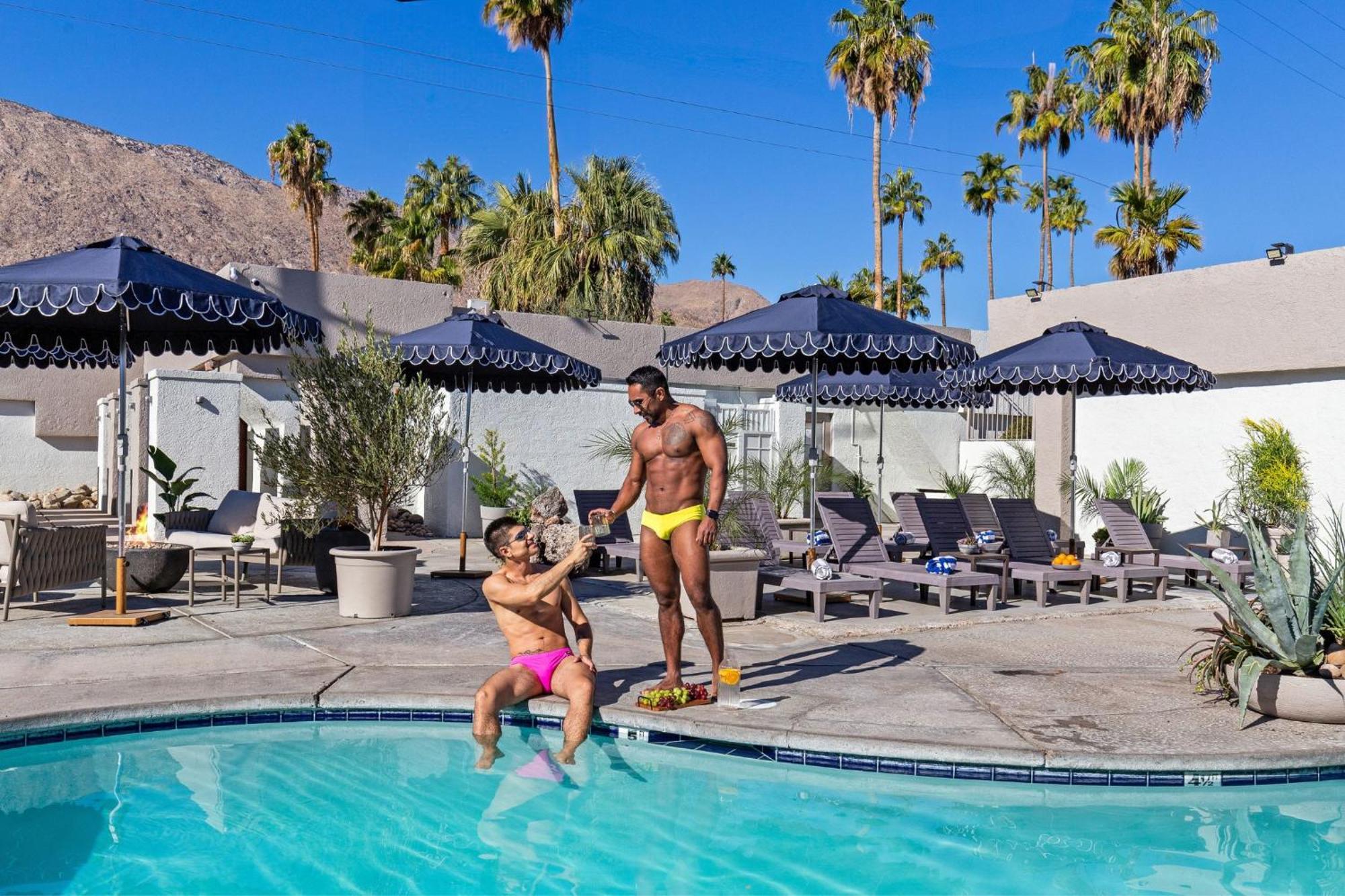 Casa Oliver Hotel & Resort - A Men'S Clothing Optional Resort In Palm Springs Exteriör bild